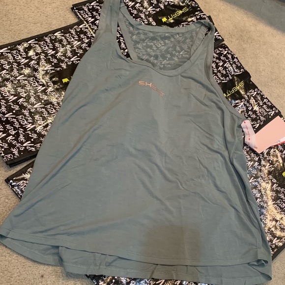 SHEFIT NWT Peekaboo Tank Top Green Silver Sage Racerback Athletic Mesh Back Bra - Picture 4 of 12